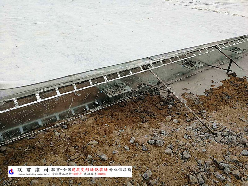 吕梁铠装缝案例